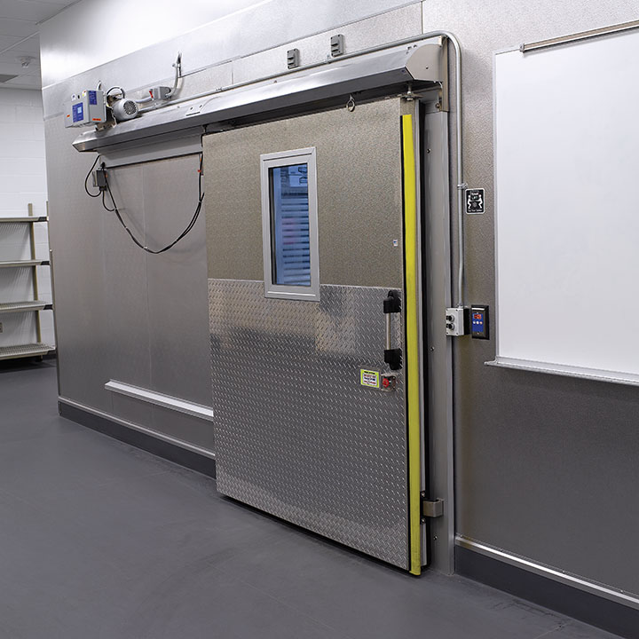 sliding door 720sq